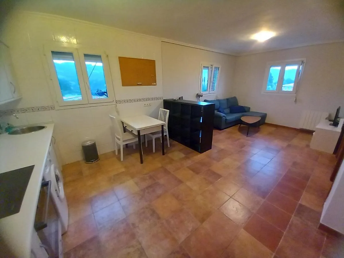 Precioso Atico muy tranquilo y bien comunicado. Apartamento Cotorrio